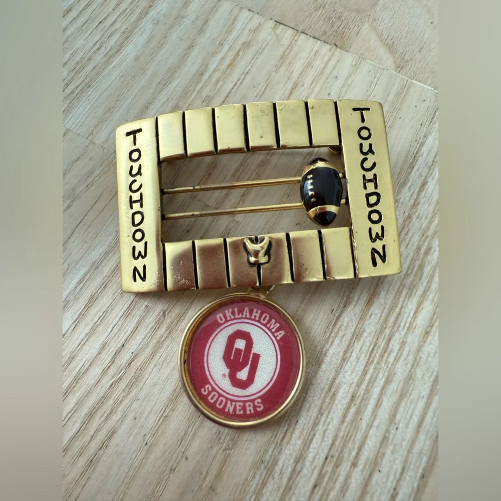 Oklahoma university brooch pin touchdown gold tone with sliding football